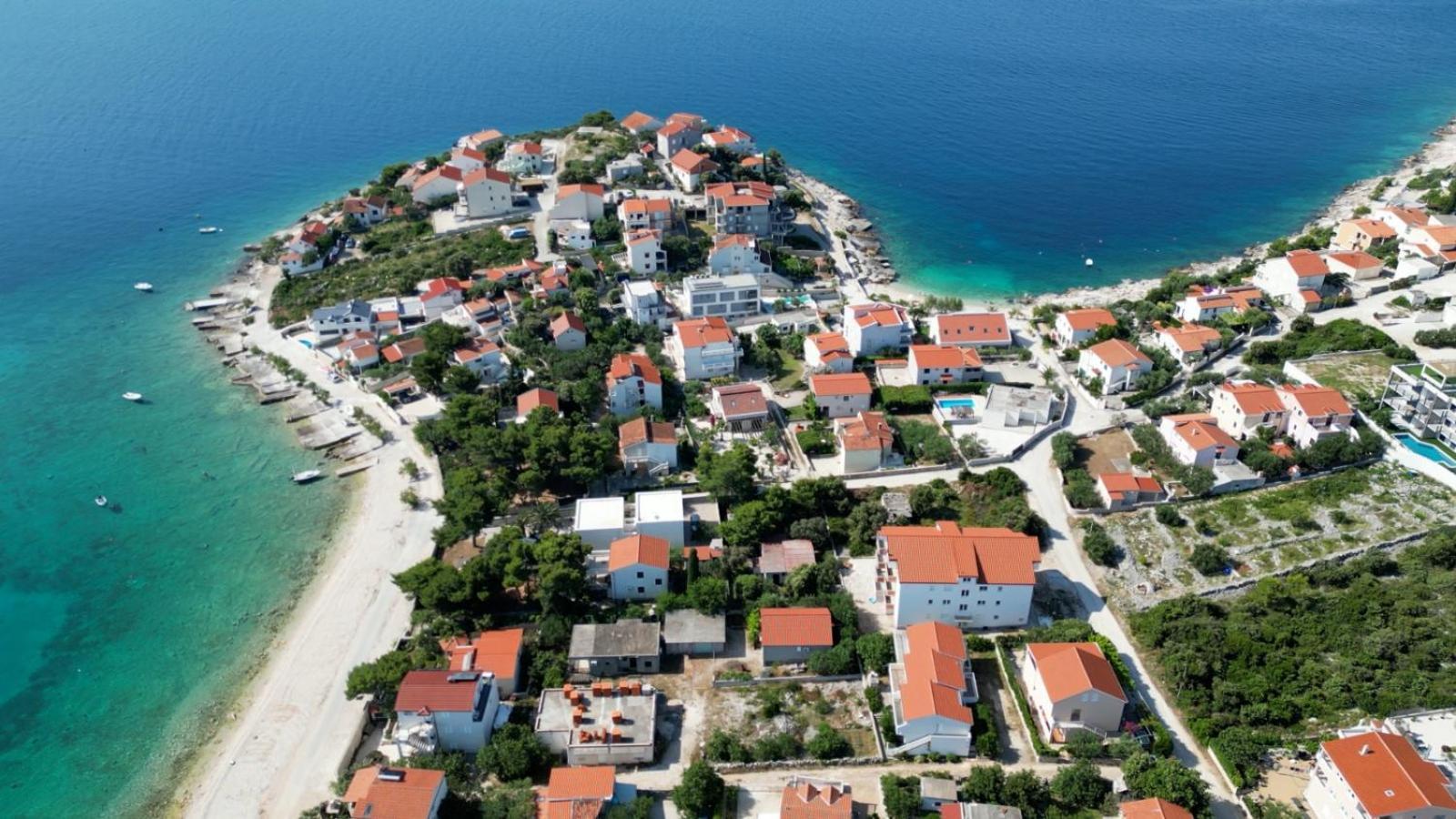 Apartments Luka Севид Экстерьер фото